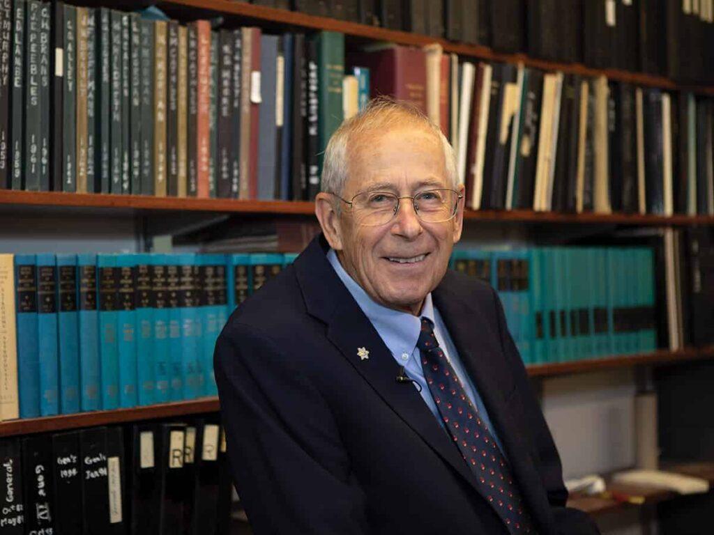 peeblesaJames Peebles, recibió el Premio Nobel de Física de 2019 por su trabajo en cosmología. 